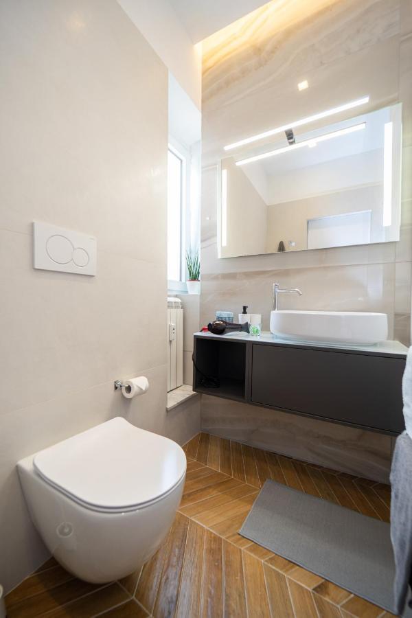 Colosseo Luxe Apartment In The Center Of Rzym Zewnętrze zdjęcie