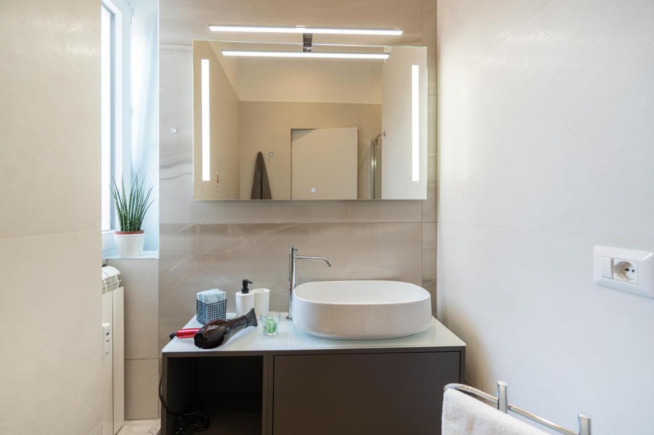 Colosseo Luxe Apartment In The Center Of Rzym Zewnętrze zdjęcie