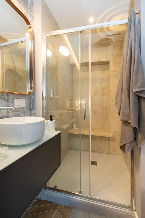 Colosseo Luxe Apartment In The Center Of Rzym Zewnętrze zdjęcie